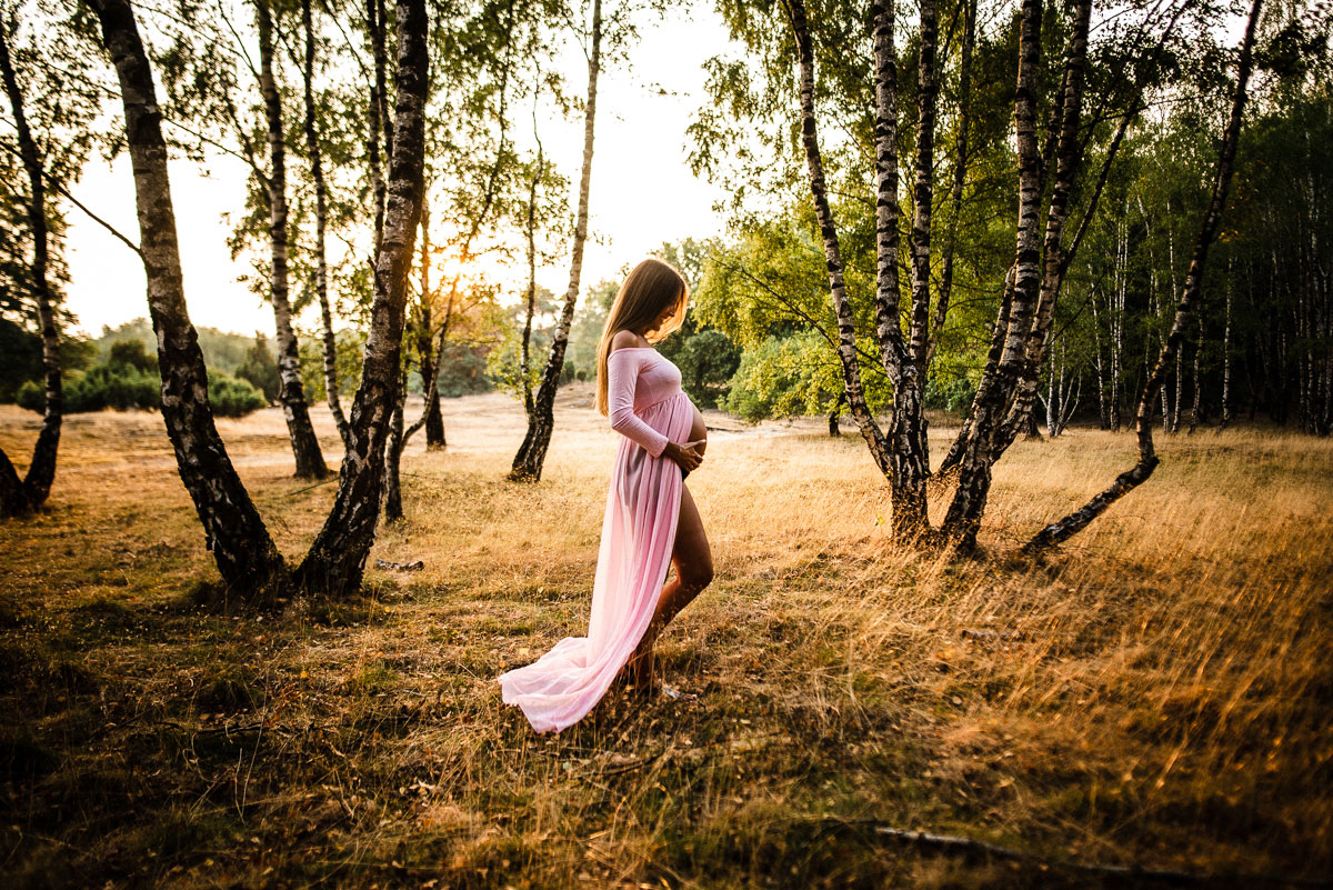 Babybauch Fotoshooting in der Westruper Heide im Kreis Recklinghausen.